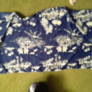 LAleela Purple and White Hawiian Scarf or wrap